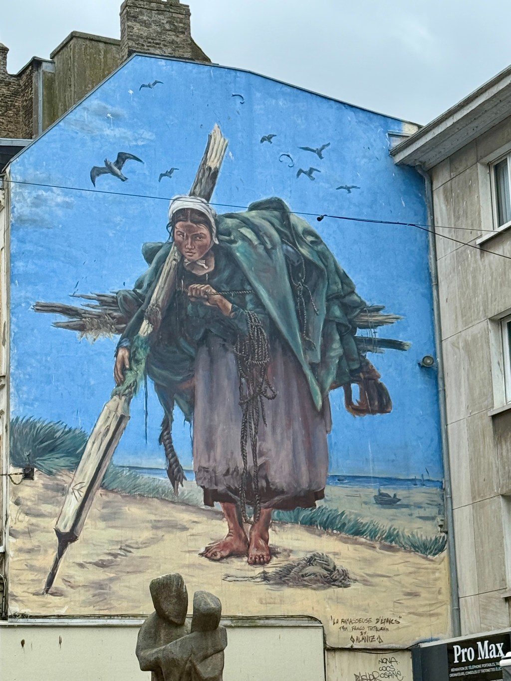 Wednesday 3rd June 2026 – a rather damp walk into Boulogne-sur-Mer….
